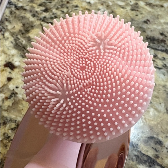 MONAT Face Exfoliating Brush, Includes Stand, Charging Cord - NWT - Picture 6 of 6